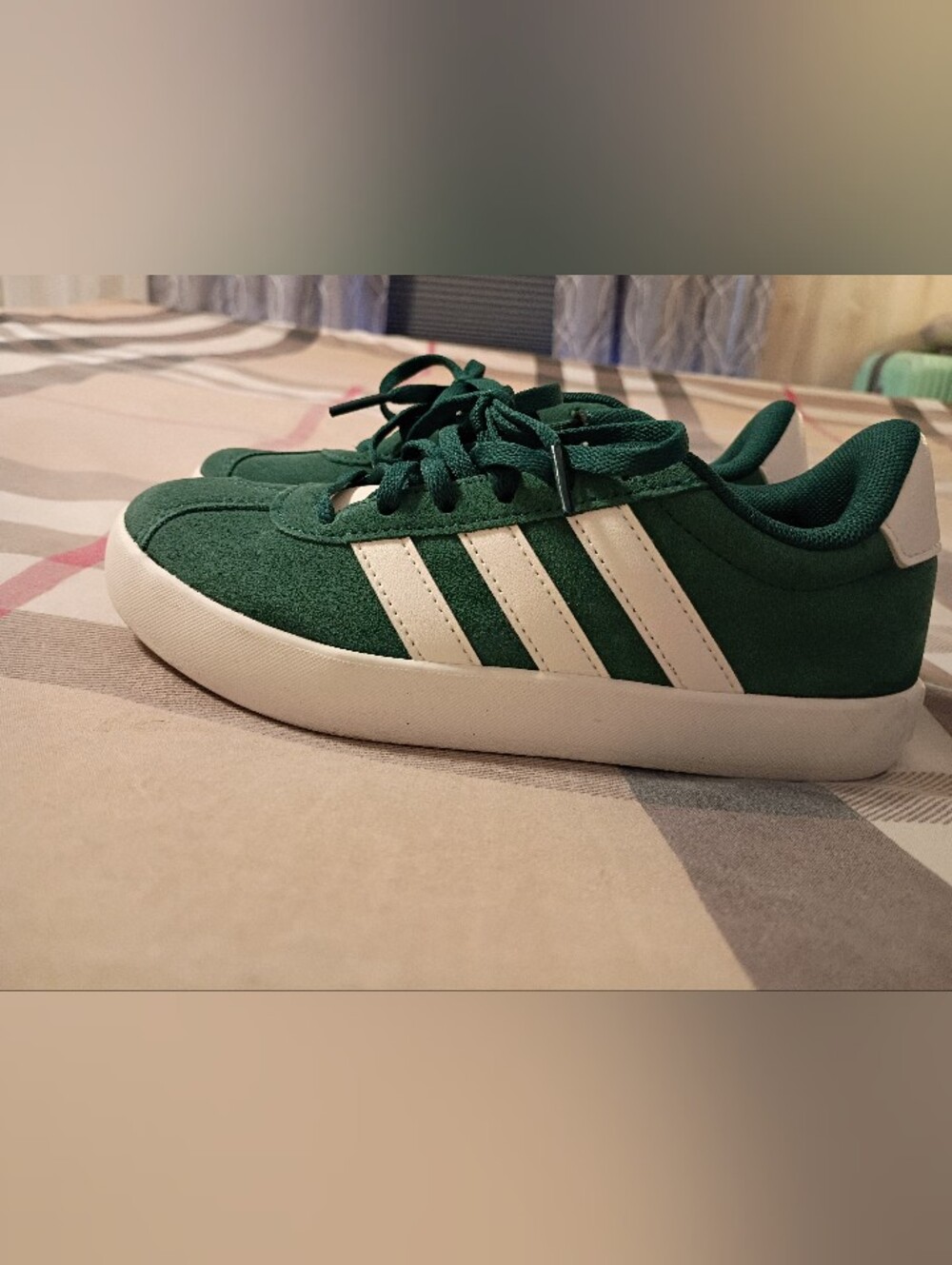 Adidas VL Court 3.0 Trainers, Green Suede Size 2 Kids